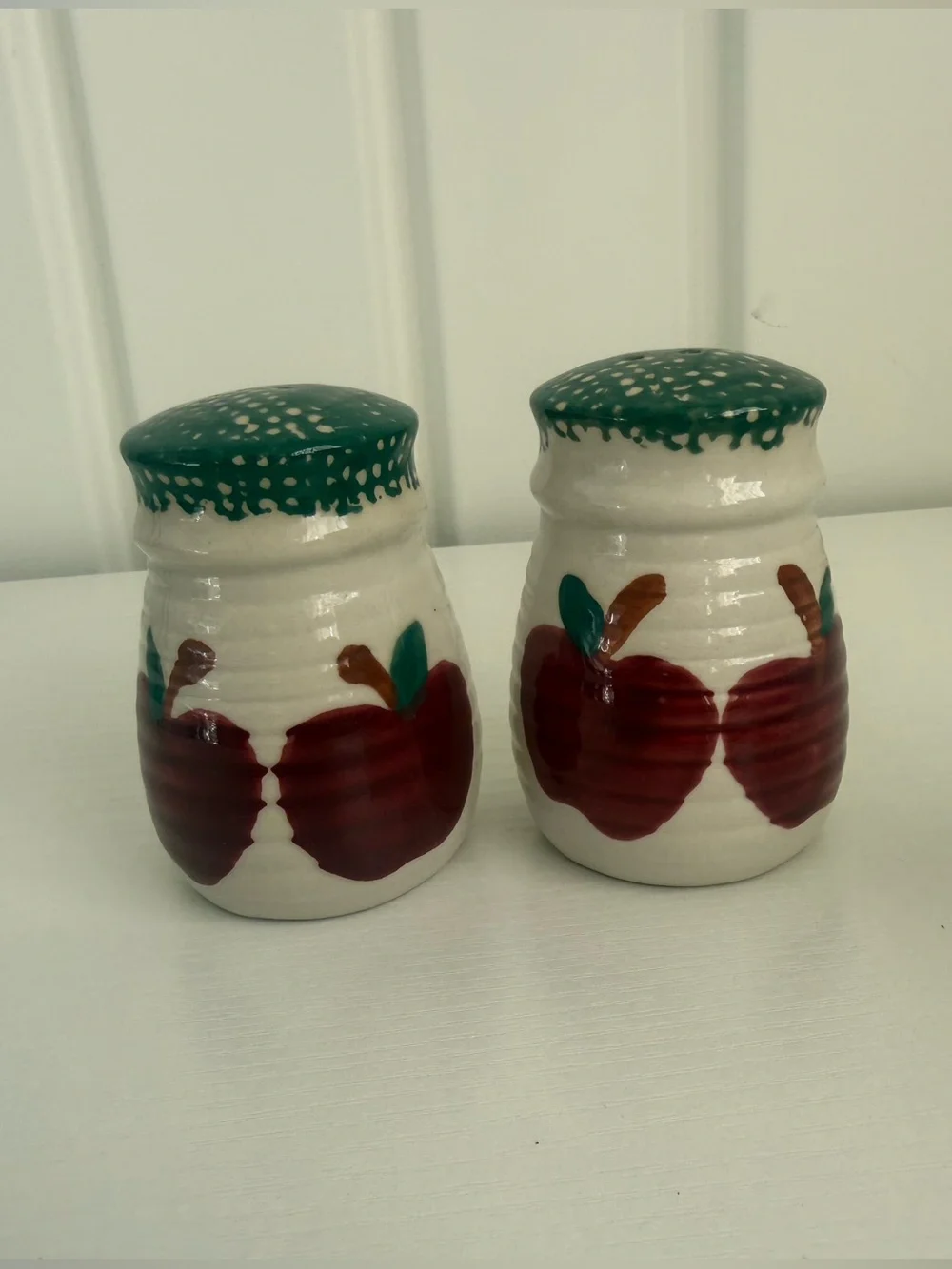 Hand-Painted Apple Ceramic Salt and Pepper Shakers (3”)